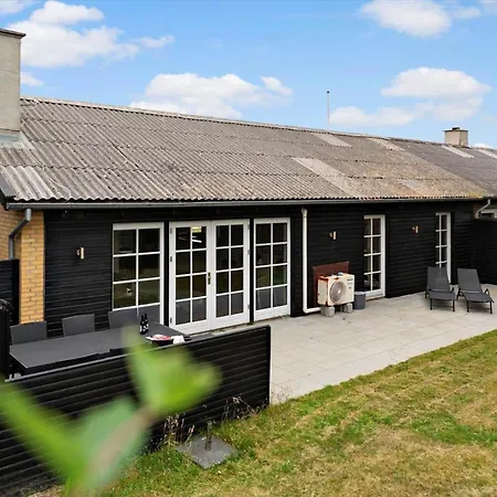 Holiday home Bv225-blavand-blavandvej-5-e *